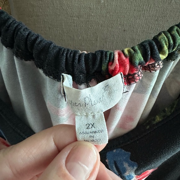 Tank Top - Picture 4 of 4